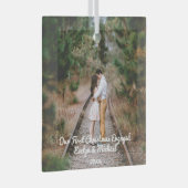 私たちの初めてのクリスマスカップルの写真 ガラスオーナメント (正面右)