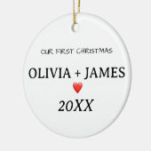 私たちの初めてのクリスマスカップルハート セラミックオーナメント (左)