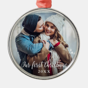 私たちの初めてのクリスマスカップル写真スクリプトラウンド メタルオーナメント