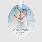 私たちの初めてのクリスマスツインズ名フォトオーバーレイ オーナメント (正面)
