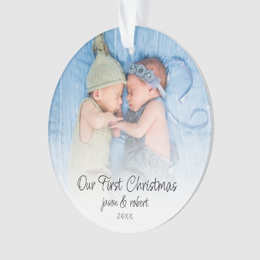 私たちの初めてのクリスマスツインズ名フォトオーバーレイ オーナメント (正面)