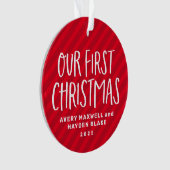 私たちの初めてのクリスマスツインベビー赤い休日の写真 オーナメント (正面)