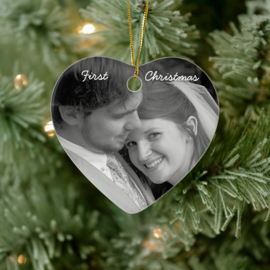 私たちの初めてのクリスマスティール（緑がかった色）ダマスクフォトオーナメント セラミックオーナメント (ツリー)