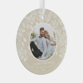 私たちの初めてのクリスマスフォトアイボリー ガラスオーナメント (正面右)