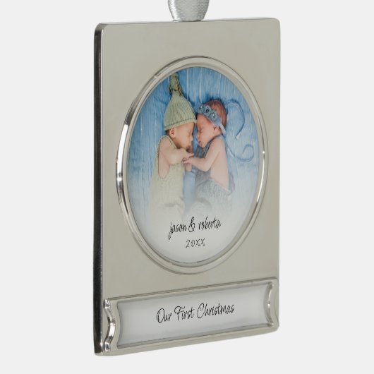 私たちの初めてのクリスマスフォトオーバーレイ双子の名前Year シルバープレートバナーオーナメント (右)