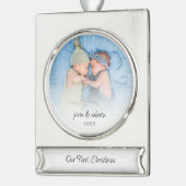 私たちの初めてのクリスマスフォトオーバーレイ双子の名前Year シルバープレートバナーオーナメント (左)