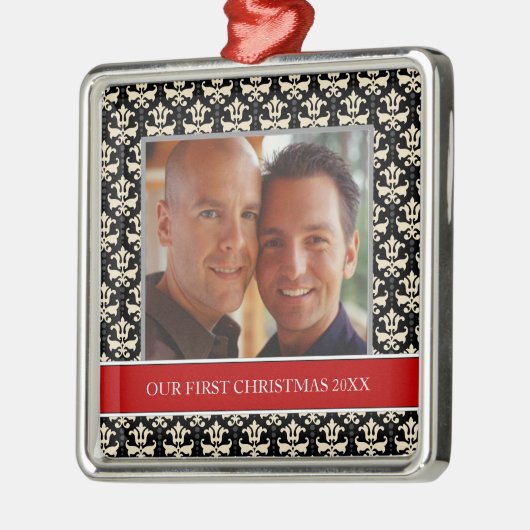 私たちの初めてのクリスマスフォトホリデーオーナメント メタルオーナメント (左)
