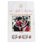 私たちの初めてのクリスマスフローラスノーフレーク結婚写真 ミディアムペーパーバッグ (正面)