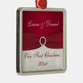 私たちの初めてのクリスマスプレミアムキープサケオーナメント メタルオーナメント (右)