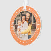 私たちの初めてのクリスマスママとパパシンプル写真 オーナメント (正面)