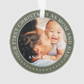 私たちの初めてのクリスマスママとパパシンプル写真 オーナメント (裏面)