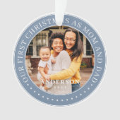 私たちの初めてのクリスマスママとパパシンプル写真 オーナメント (正面)