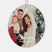 私たちの初めてのクリスマスママとパパベビー写真 セラミックオーナメント (左)