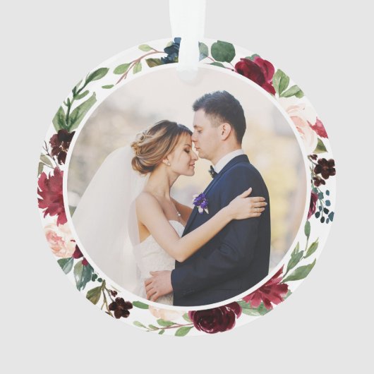 私たちの初めてのクリスマスミセス幾何学的フローラ写真 オーナメント (裏面)