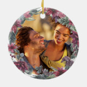 私たちの初めてのクリスマスミセス・フローラ写真 セラミックオーナメント (裏面)