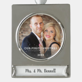 私たちの初めてのクリスマスミセス&ミスター・ファースト結婚した写真 シルバープレートバナーオーナメント