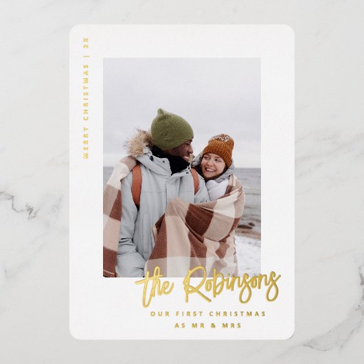 私たちの初めてのクリスマスモダンの結婚した新しい写真 箔シーズンカード (正面)