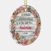 私たちの初めてのクリスマスリース素朴な白い木のベリー セラミックオーナメント (右)