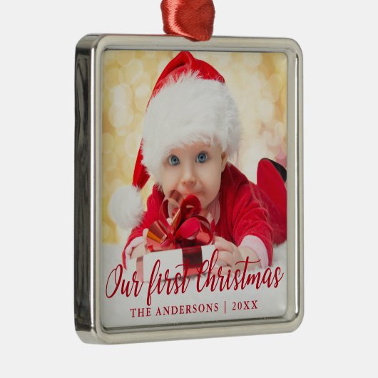 私たちの初めてのクリスマスレッドスクリプトフォトスクエア メタルオーナメント (右)