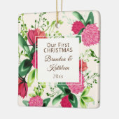 私たちの初めてのクリスマスレッドピンクグリーンクローバーフローラ セラミックオーナメント (左)