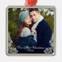 私たちの初めてのクリスマスレーストリムカップル写真日 メタルオーナメント