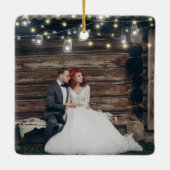 私たちの初めてのクリスマス写真メイスンジャースストリングライト セラミックオーナメント (裏面)