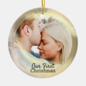 私たちの初めてのクリスマス写真年カップルの木のデコール セラミックオーナメント (正面)
