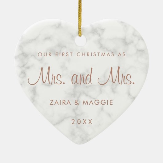 私たちの初めてのクリスマス大理石バラ金ゴールドレズビアン セラミックオーナメント (裏面)