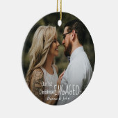 私たちの初めてのクリスマス婚約したのスクリプエレガントト写真 セラミックオーナメント (右)