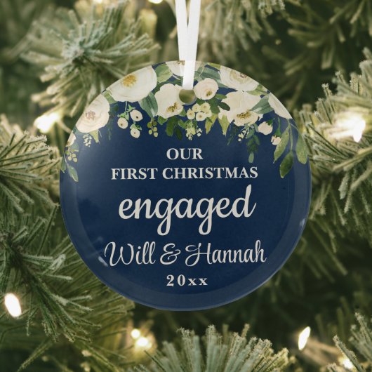 私たちの初めてのクリスマス婚約したのパーソナライズされたカップル ガラスオーナメント (インサイチュ)