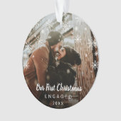 私たちの初めてのクリスマス婚約したの雪片の写真 オーナメント (正面)