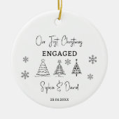 私たちの初めてのクリスマス婚約したカスタム婚約ギフト セラミックオーナメント (正面)