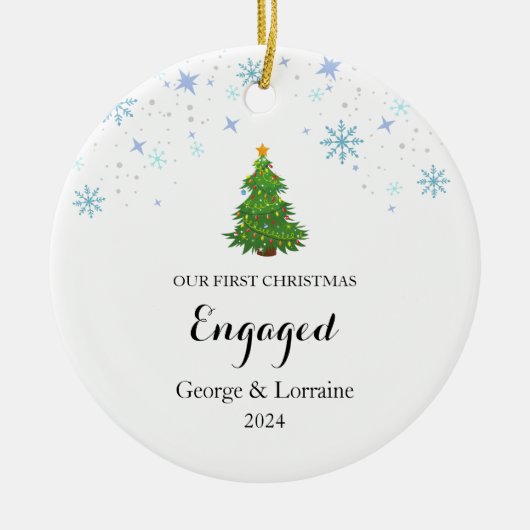 私たちの初めてのクリスマス婚約したキープサクスノーフレーク セラミックオーナメント (正面)