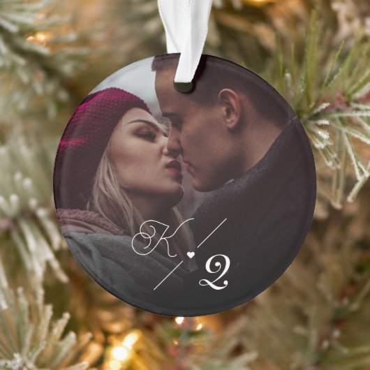 私たちの初めてのクリスマス婚約したクラシックのミニマル写真 オーナメント (ツリー)