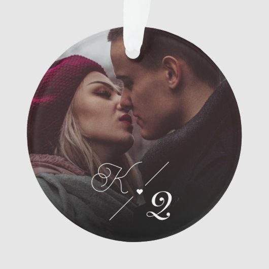 私たちの初めてのクリスマス婚約したクラシックのミニマル写真 オーナメント (正面)