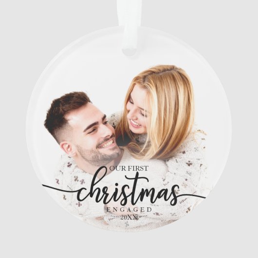 私たちの初めてのクリスマス婚約したシンプルのエレガント写真 オーナメント (裏面)