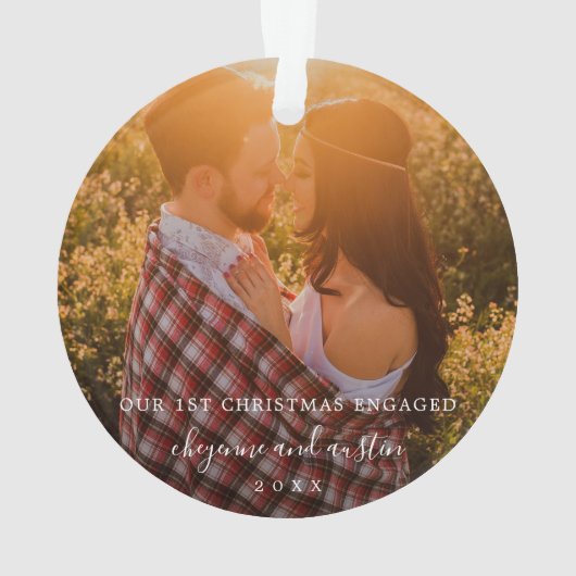 私たちの初めてのクリスマス婚約したシンプル写真 オーナメント (裏面)