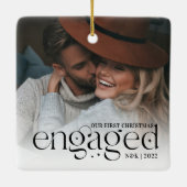 私たちの初めてのクリスマス婚約したパーソナライズされた写真 セラミックオーナメント (裏面)