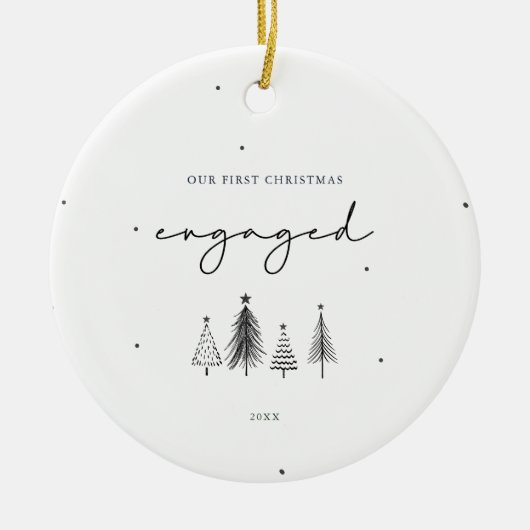 私たちの初めてのクリスマス婚約したミニマリストのクリスマス セラミックオーナメント (正面)