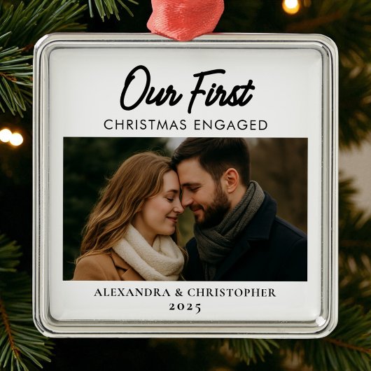 私たちの初めてのクリスマス婚約したミニマルモダン メタルオーナメント