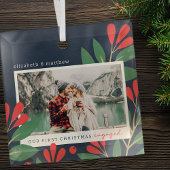 私たちの初めてのクリスマス婚約したモダンの葉写真 ガラスオーナメント