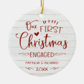 私たちの初めてのクリスマス婚約した素朴ファームハウス セラミックオーナメント (正面)