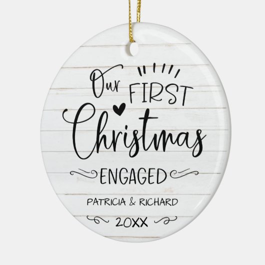 私たちの初めてのクリスマス婚約した素朴ファームハウス セラミックオーナメント (左)