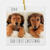 私たちの初めてのクリスマス子犬の風景の写真 セラミックオーナメント (正面)