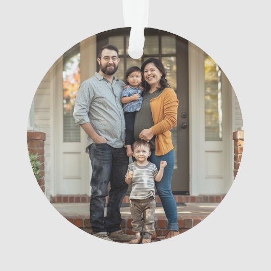 私たちの初めてのクリスマス新しいホームフォトナイト素朴 オーナメント (裏面)