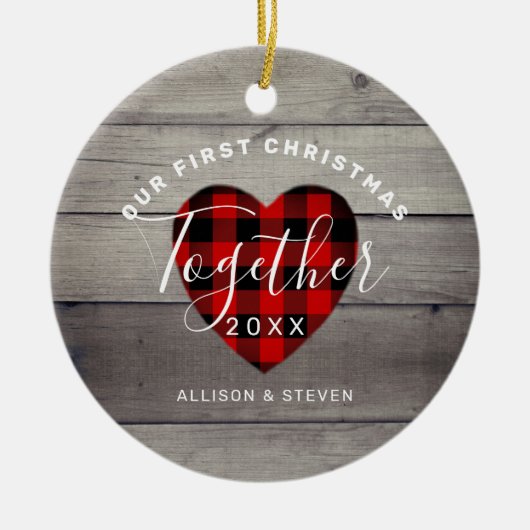 私たちの初めてのクリスマス素朴パーソナライズされた セラミックオーナメント (正面)