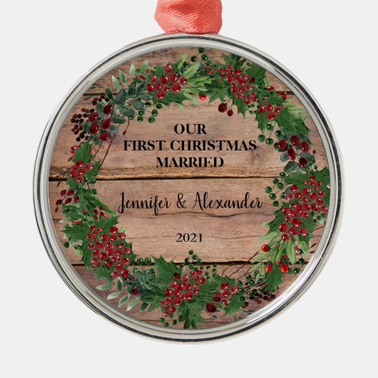 私たちの初めてのクリスマス結婚したの素朴な木の果実 メタルオーナメント (正面)