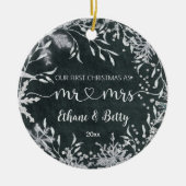 私たちの初めてのクリスマス結婚したオーナメント セラミックオーナメント (正面)
