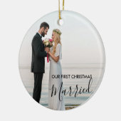 私たちの初めてのクリスマス結婚したパーソナライズされた写真 セラミックオーナメント (左)