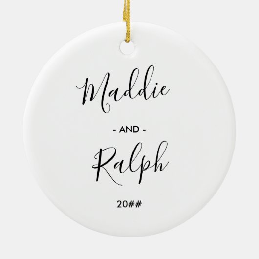 私たちの初めてのクリスマス結婚したパーソナライズされた写真 セラミックオーナメント (裏面)